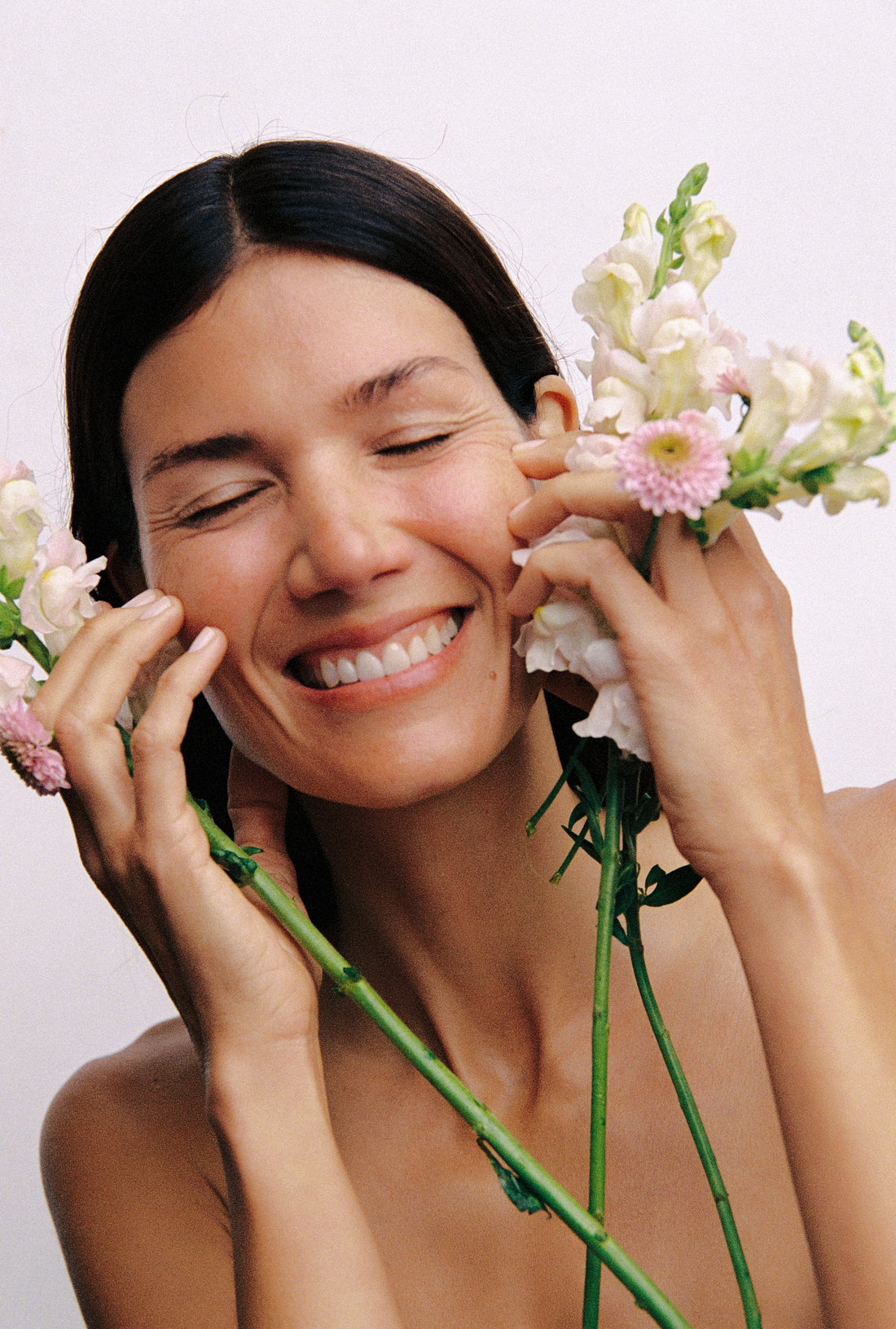 What Is Bakuchiol and Why It Helps Aging Skin